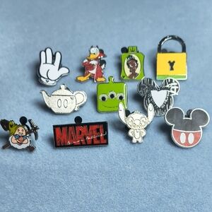 Disney Character Enamel Trading Pins Lot Of 11 Assorted
